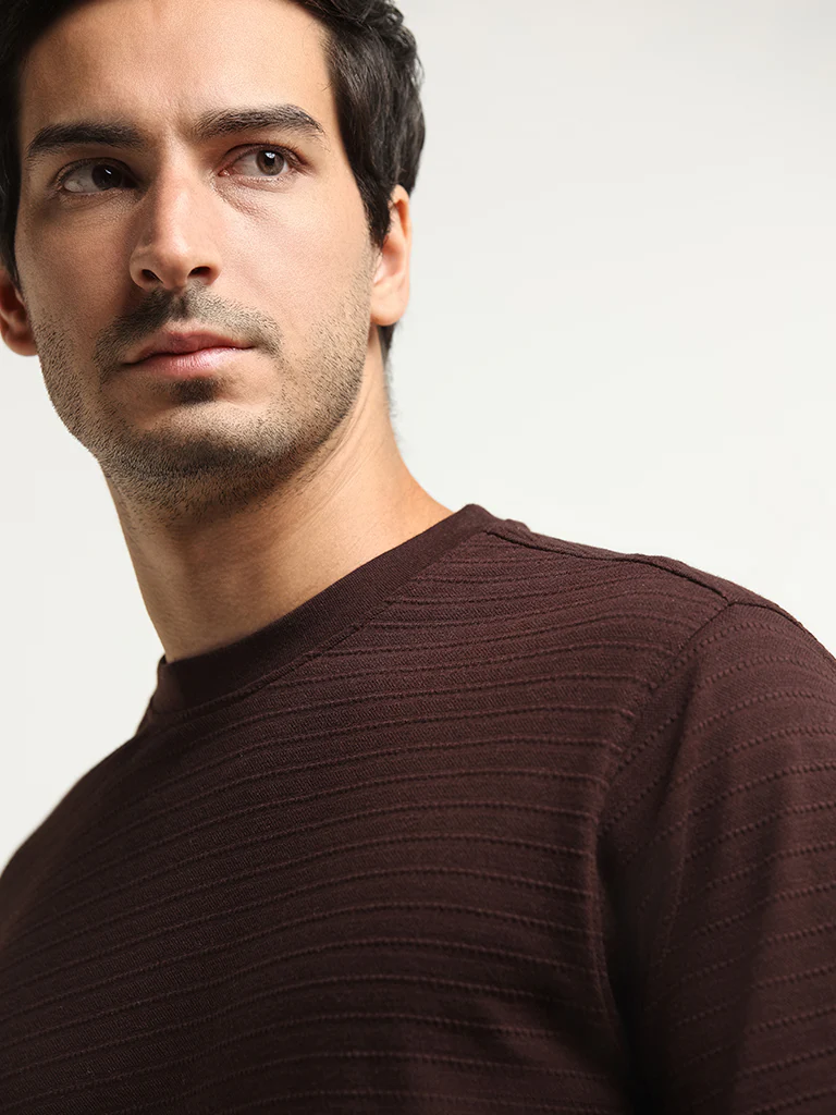 WES Lounge Brown Textured Relaxed Fit Linen-Blend T-Shirt - Image 2