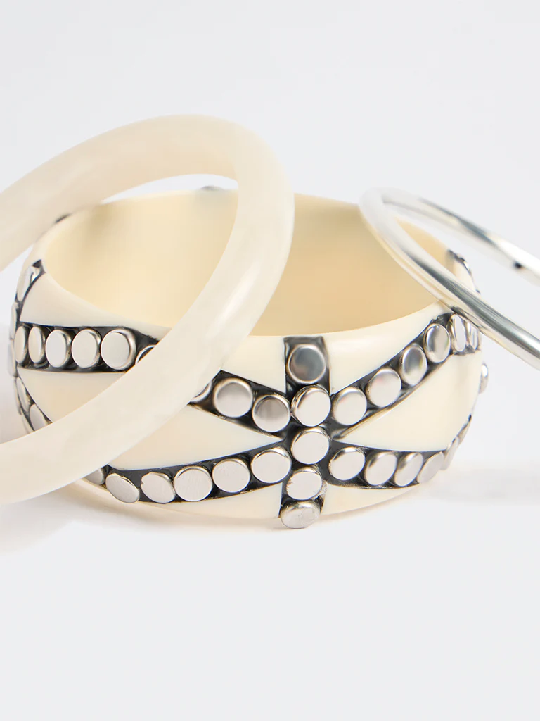 Westside Accessories Beige Resin and Metal Bangles - Pack of 3 - Image 3