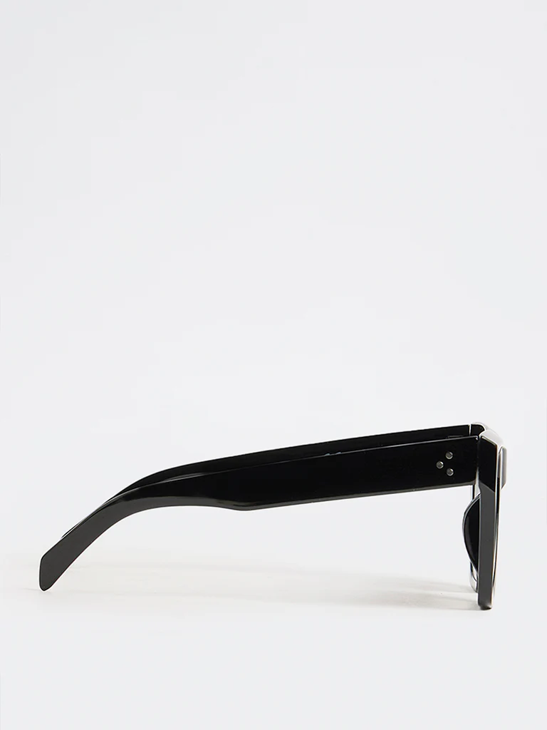 Westside Accessories Black Rectangular Sunglasses with Pouch - Image 3