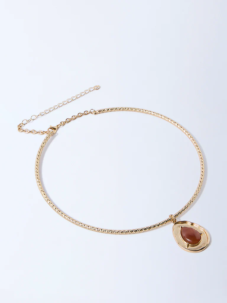Westside Accessories Gold and Amber Resin Pendant Choker Necklace - Image 2