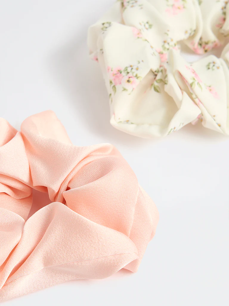 Westside Accessories Multicolour Floral Printed Scrunchies - Pack of 2 - Image 3