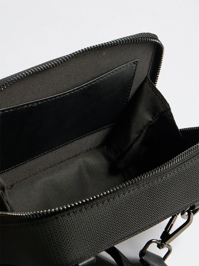 Westside Black Textured Sling Bag - Image 4