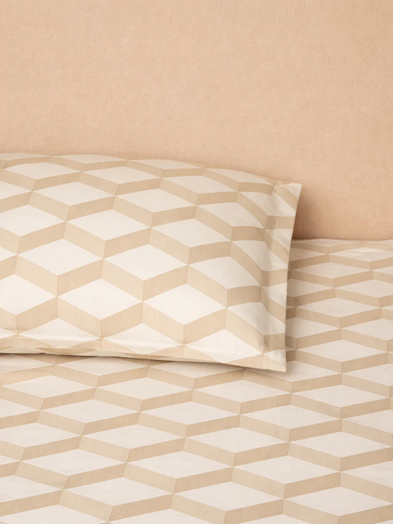 Westside Home Beige Rhombus Printed Fitted Queen Bed Sheet Set