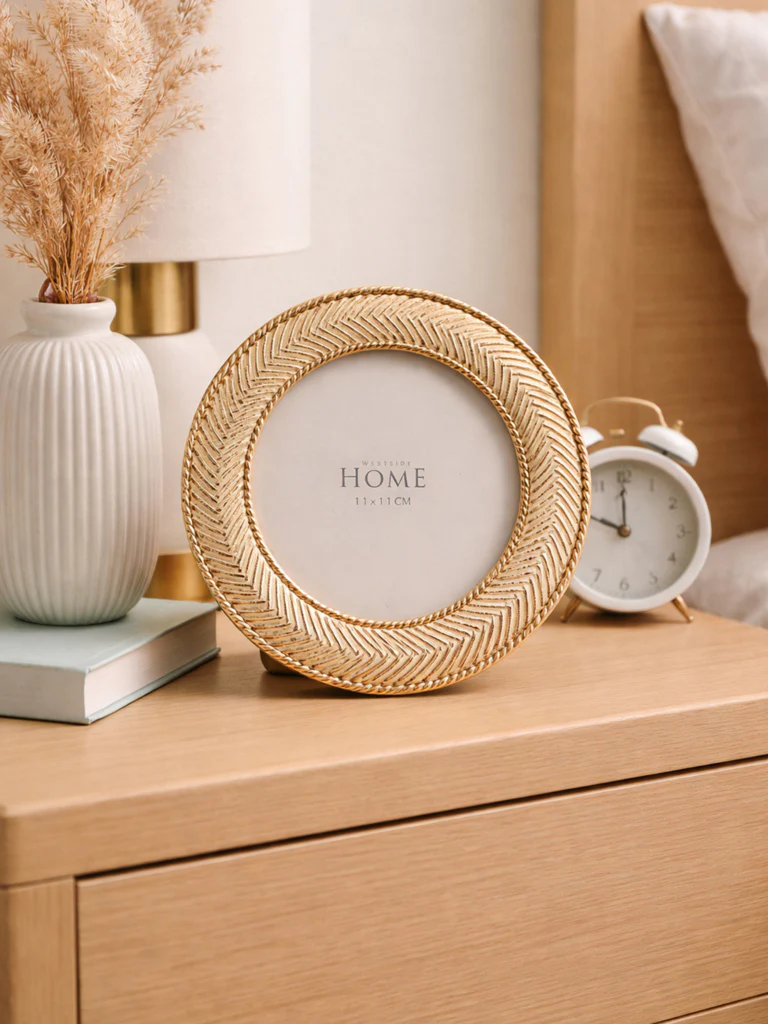 Westside Home Beige Stripe-Textured Round Photo Frame