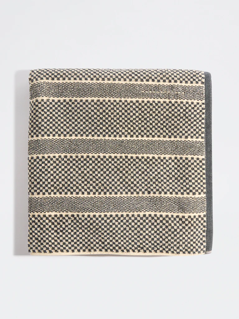Westside Home Black Popcorn Textured Bath Towel - Image 2