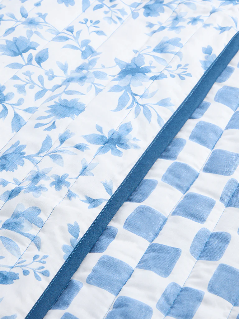 Westside Home Blue Printed Reversible Queen Bed Comforter - Image 4