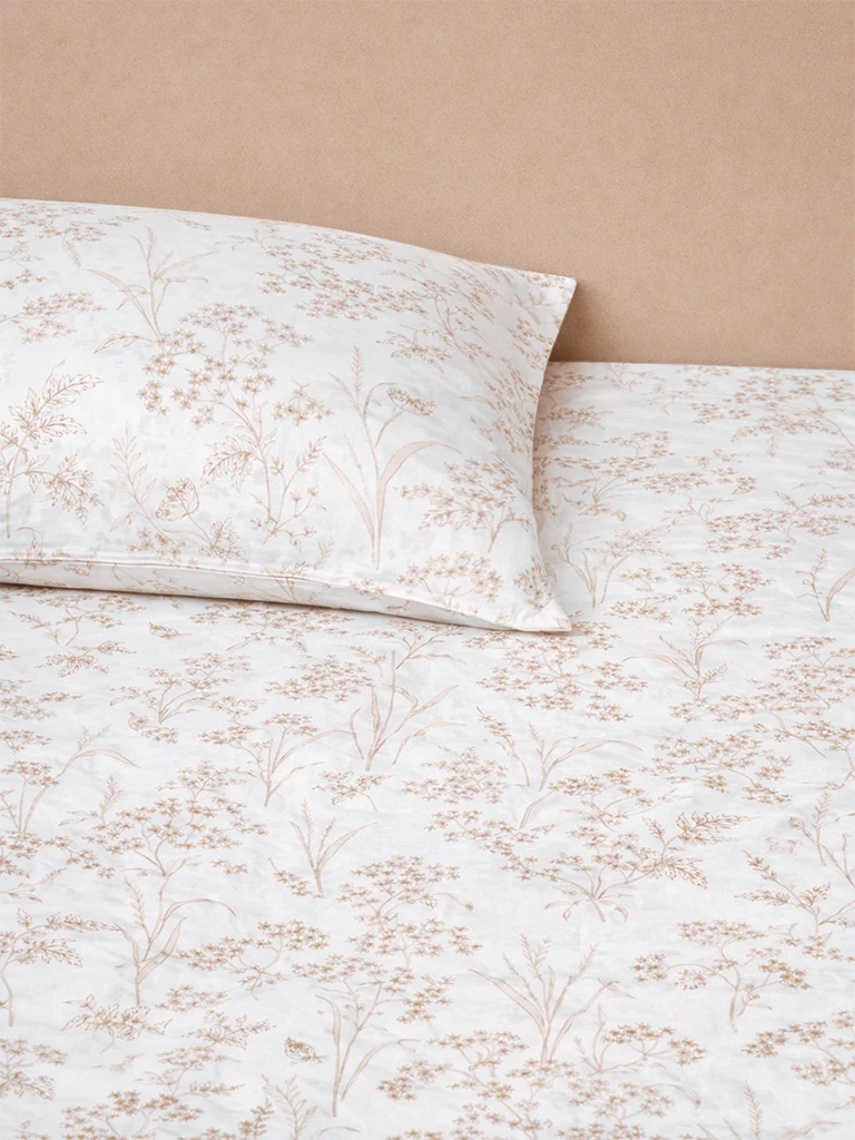 Westside Home Brown Foliage Printed Queen Bed Sheet Set