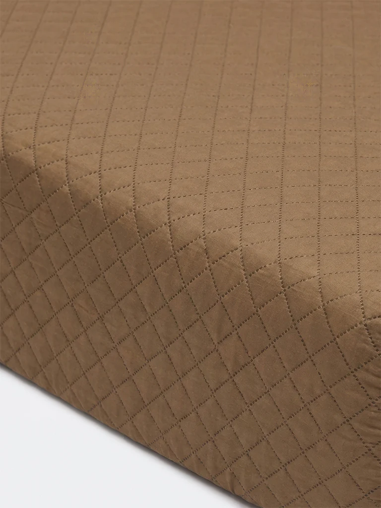 Westside Home Brown Queen Heat Seal Quilt - Image 3