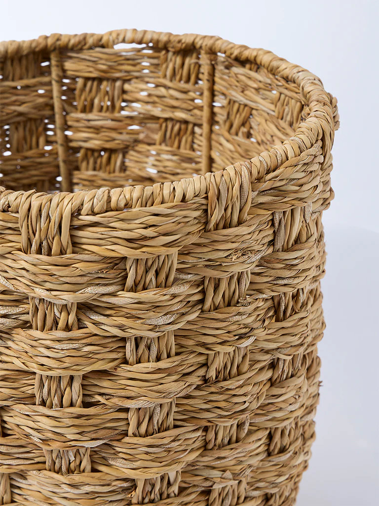 Westside Home Brown Seagrass Woven Planter  - Medium - Image 3