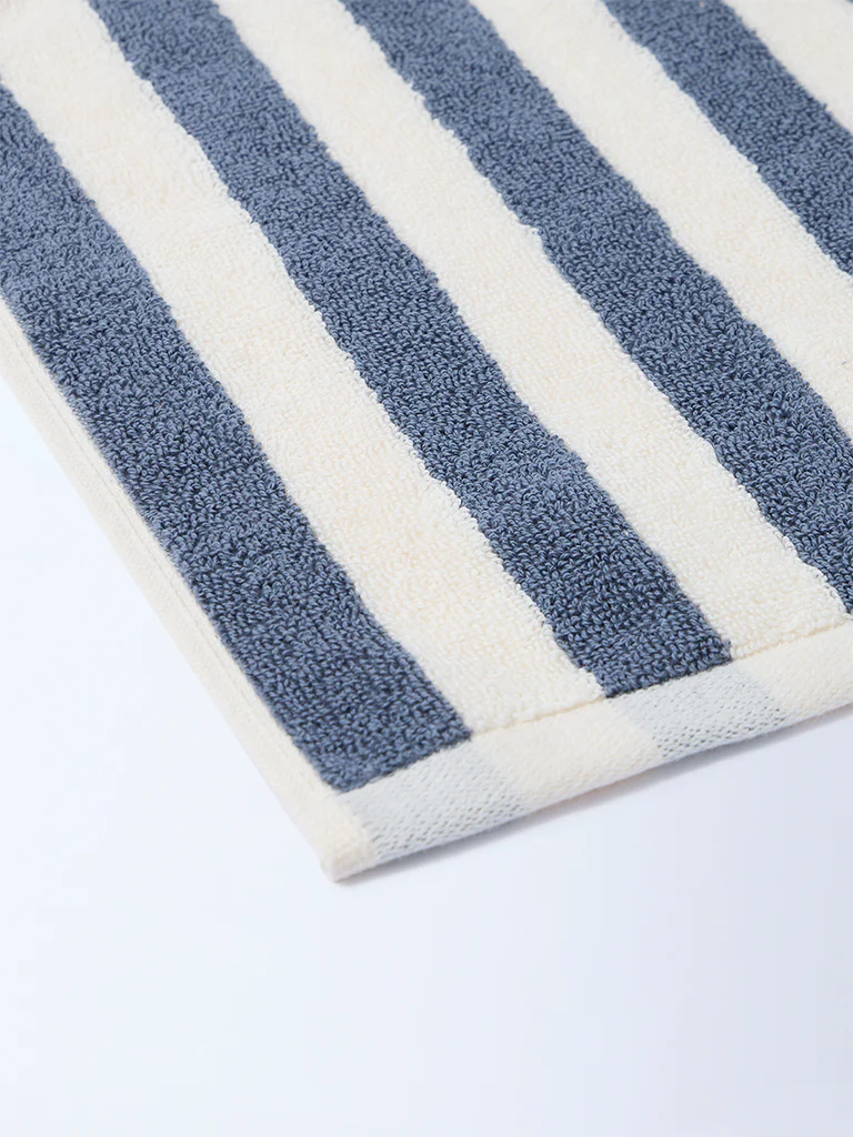Westside Home Dusty Blue Stripe Pattern Bath Towel - Image 3