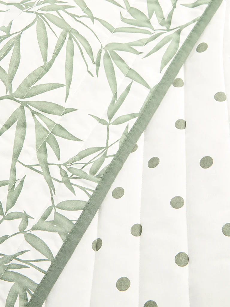 Westside Home Green Bamboo Leaf Reversible Queen Bed Comforter - Image 4