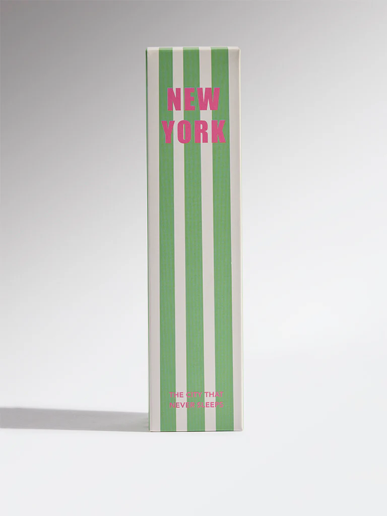 Westside Home Green New York Fragrance Diffuser with Five Reed Sticks