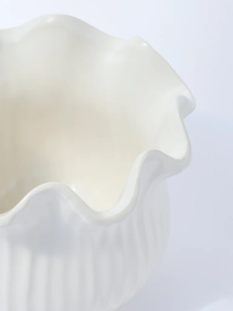 Westside Home Off-White Ceramic Frill Pot - Image 3