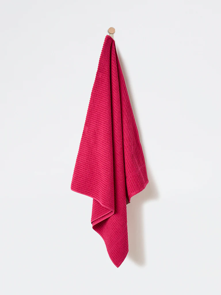 Westside Home Pink Self-Striped Bath Towel - Image 2