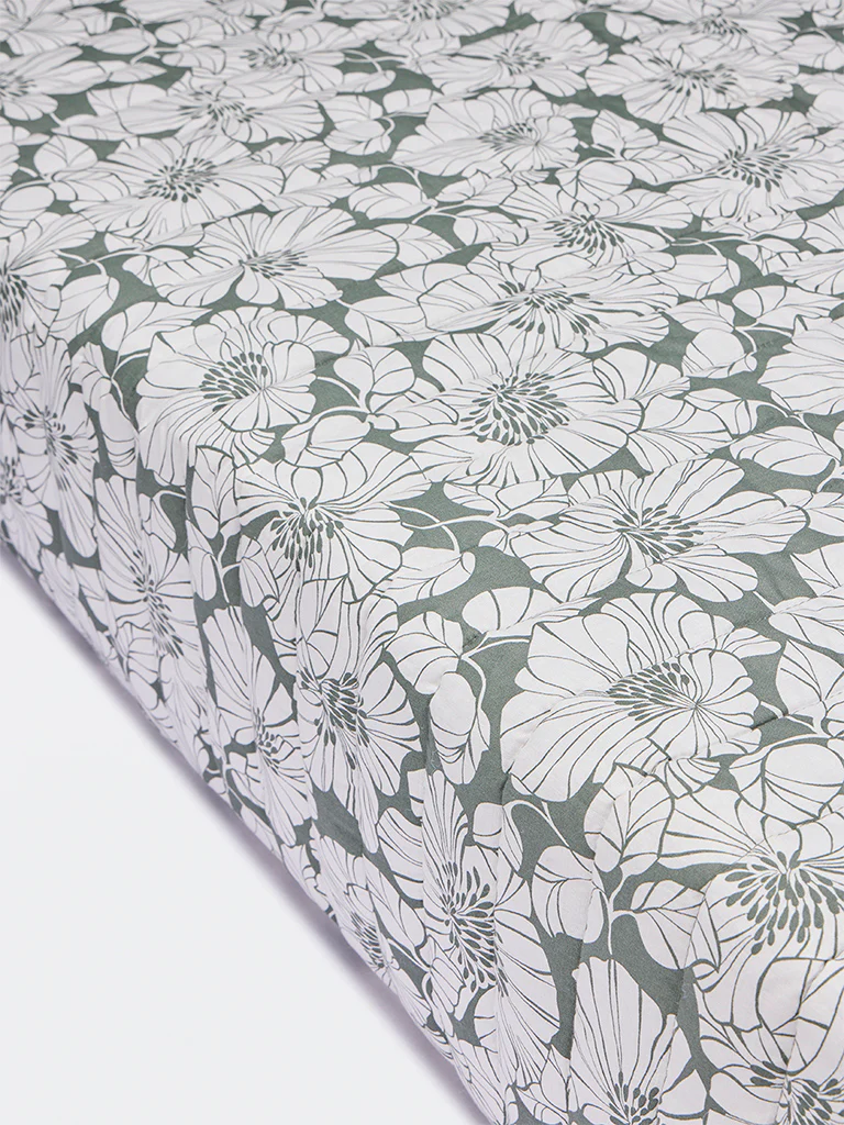 Westside Home Sage Floral Reversible Queen Bed Comforter - Image 2