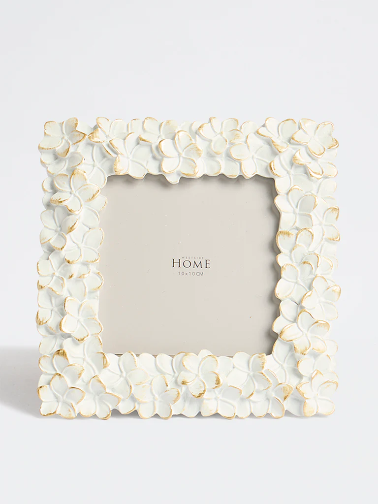 Westside Home White Resin Flower Photo Frame
