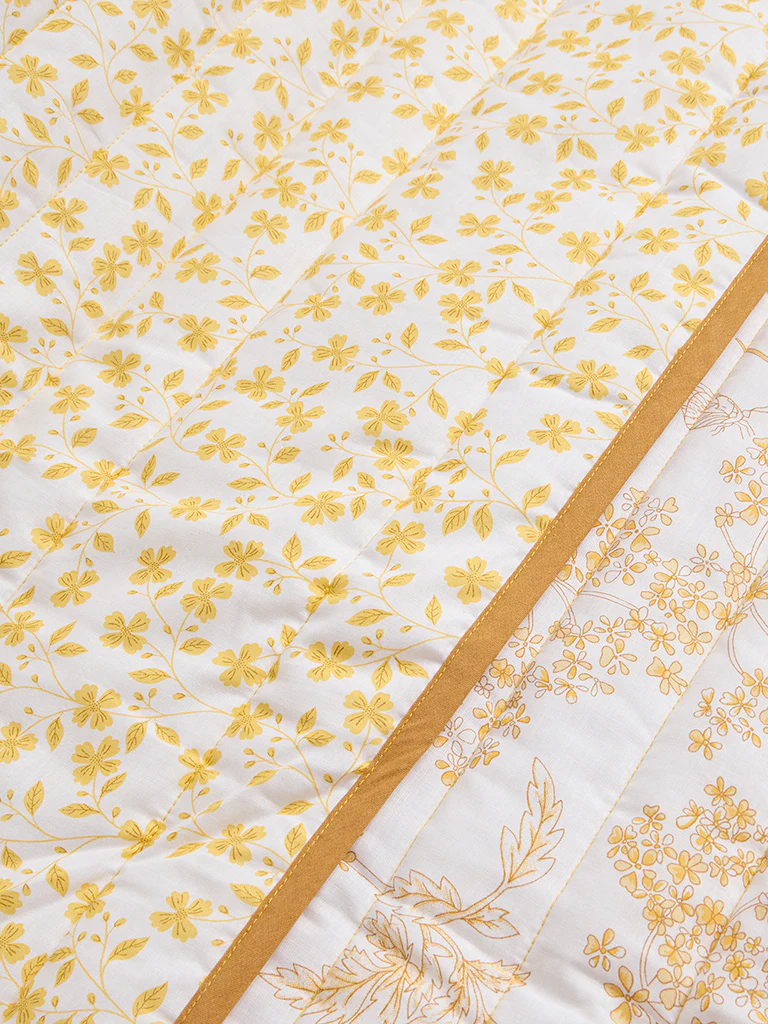 Westside Home Yellow Floral Printed Reversible Queen Bed Comforter - Image 3