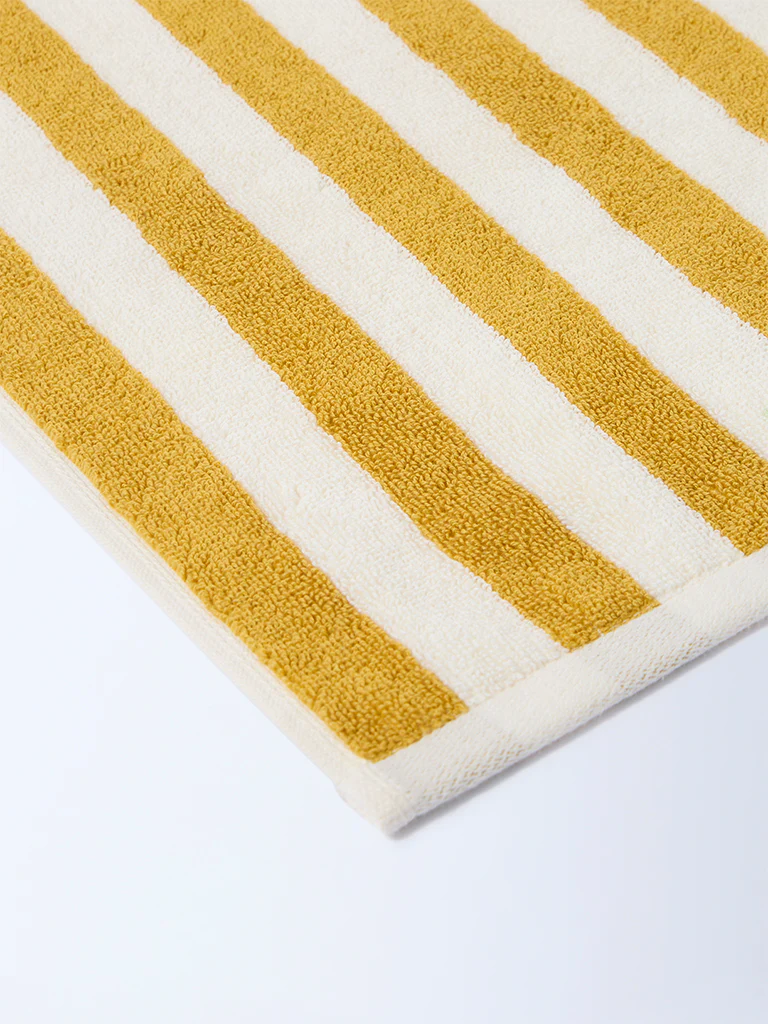 Westside Home Yellow Stripe Pattern Bath Towel - Image 3