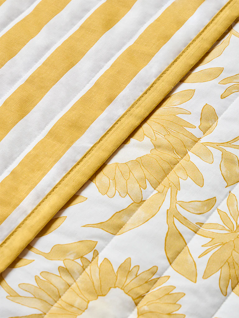 Westside Home Yellow Sunflower Reversible Quilted Queen Bed Comforter - Image 3