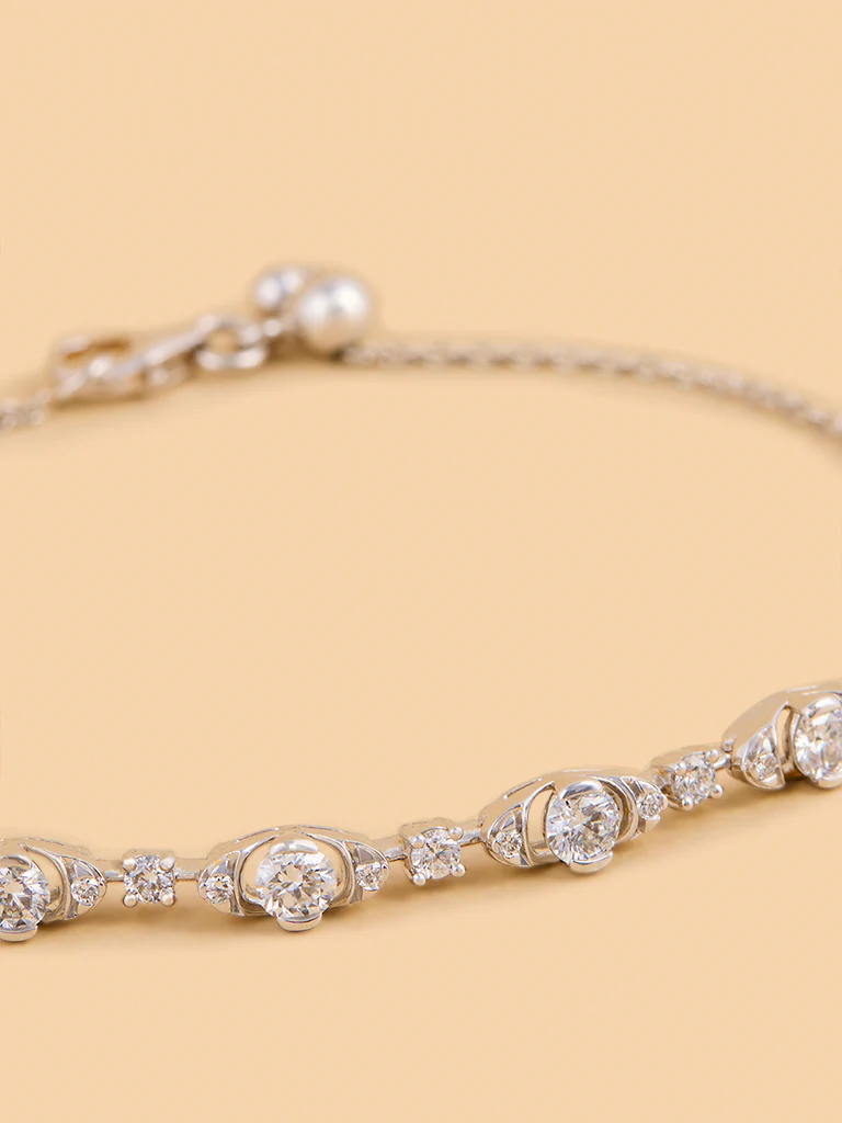 Chic Lab Diamond Chain Bracelet - Image 3
