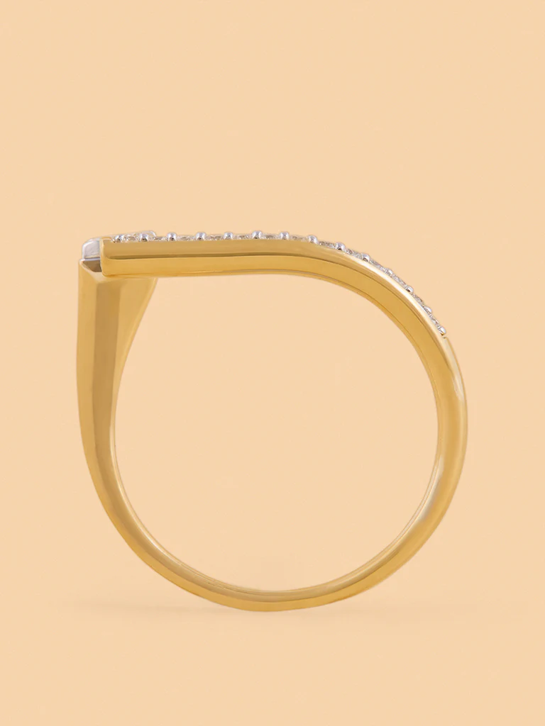 Edgy Lab Diamond Solitaire Ring - Image 3
