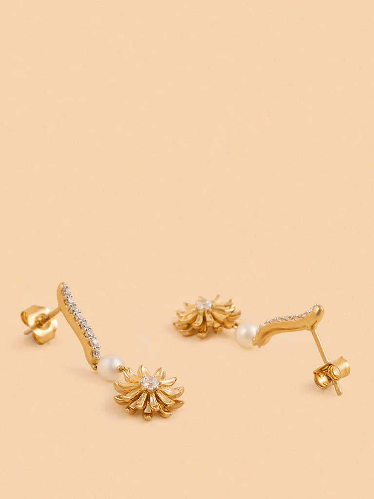 Gold Daisy Pearl Drop Earrings - Image 3
