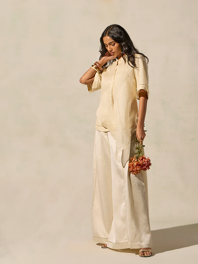 Asymmetric Top - Ivory