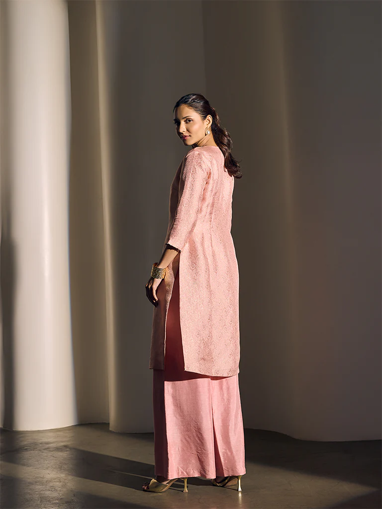 Jacquard Kurta β Pink - Image 4