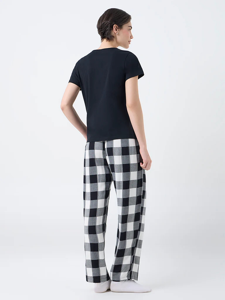 Wunderlove Black Checkered High-Rise Pants - Image 4