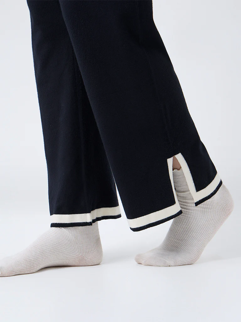 Wunderlove Black Contrast-Detail High-Rise Pants - Image 3