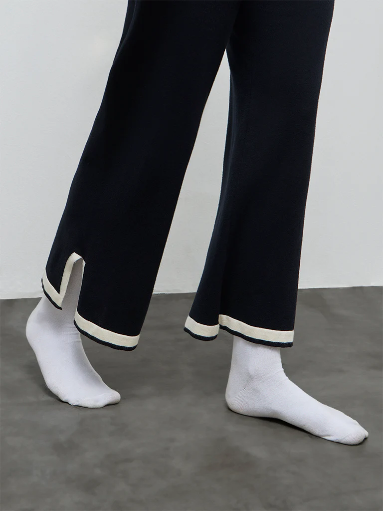 Wunderlove Black Contrast Detailed High-Rise Pants - Image 3