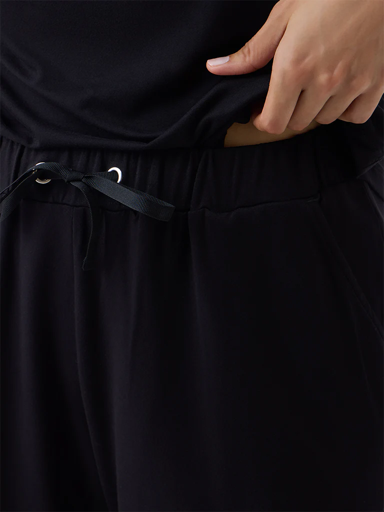 Wunderlove Black High-Rise Shorts - Image 3