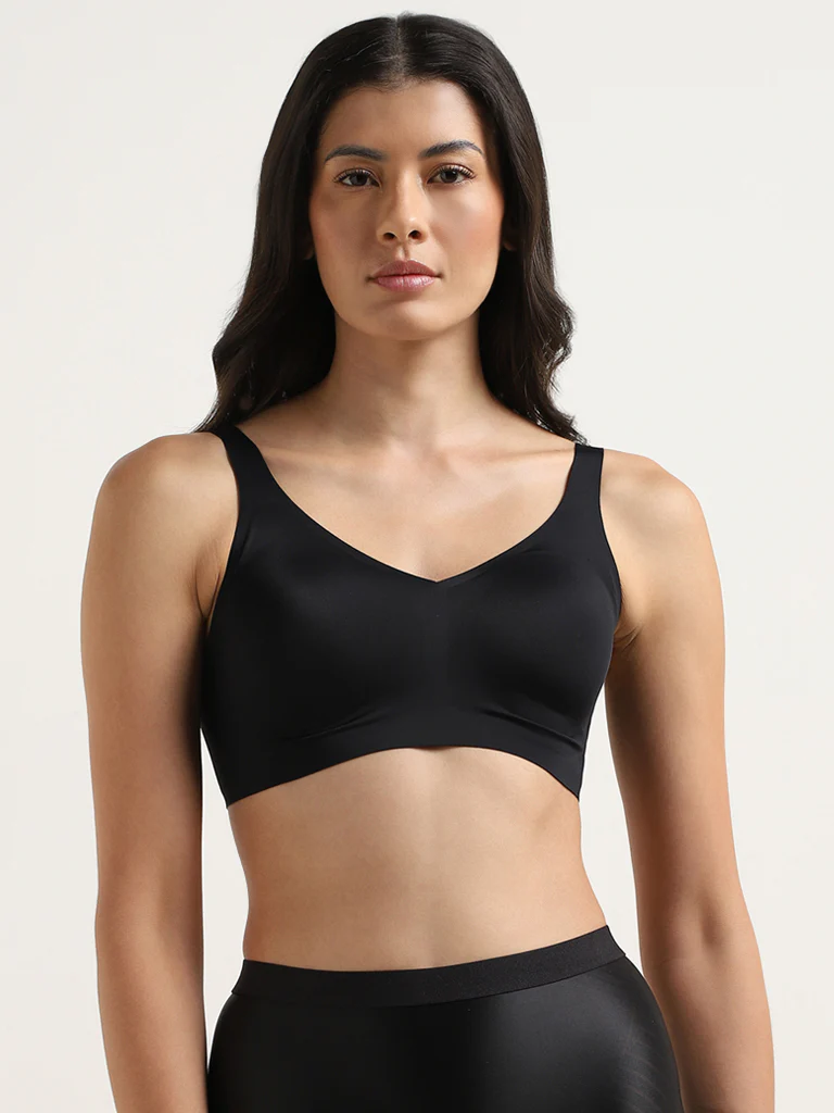 Wunderlove Black Invisible Full Coverage Bra - Image 4