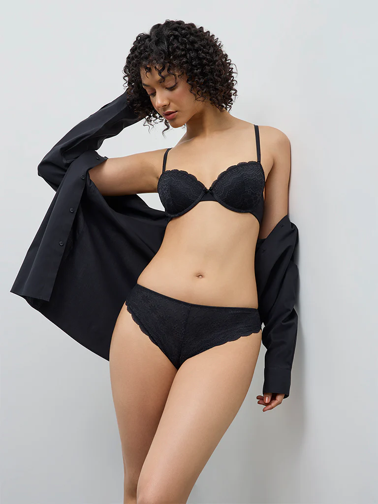 Wunderlove Black Lace-Detailed Brazilian Briefs