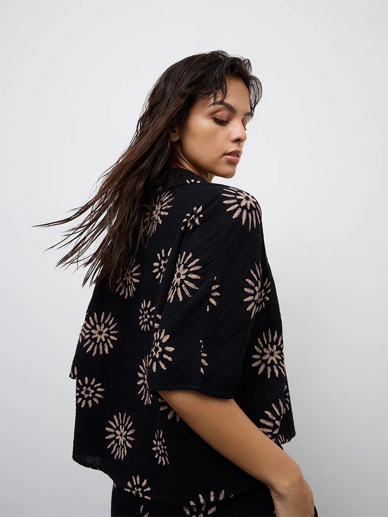 Wunderlove Black Printed Crinkle-Textured Cotton Beach Shirt - Image 4