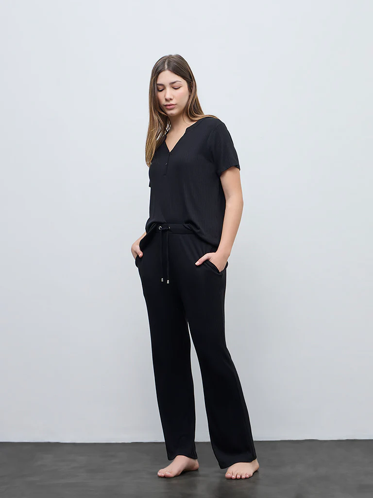 Wunderlove Black Ribbed-Textured High-Rise Pants