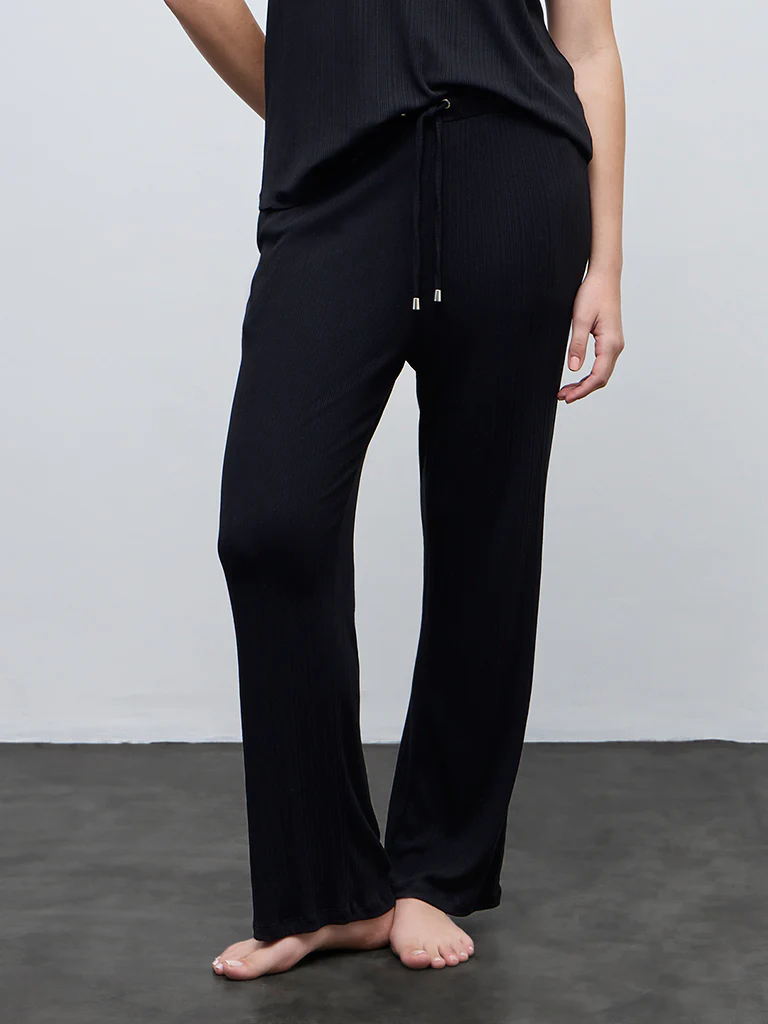 Wunderlove Black Ribbed-Textured High-Rise Pants - Image 2