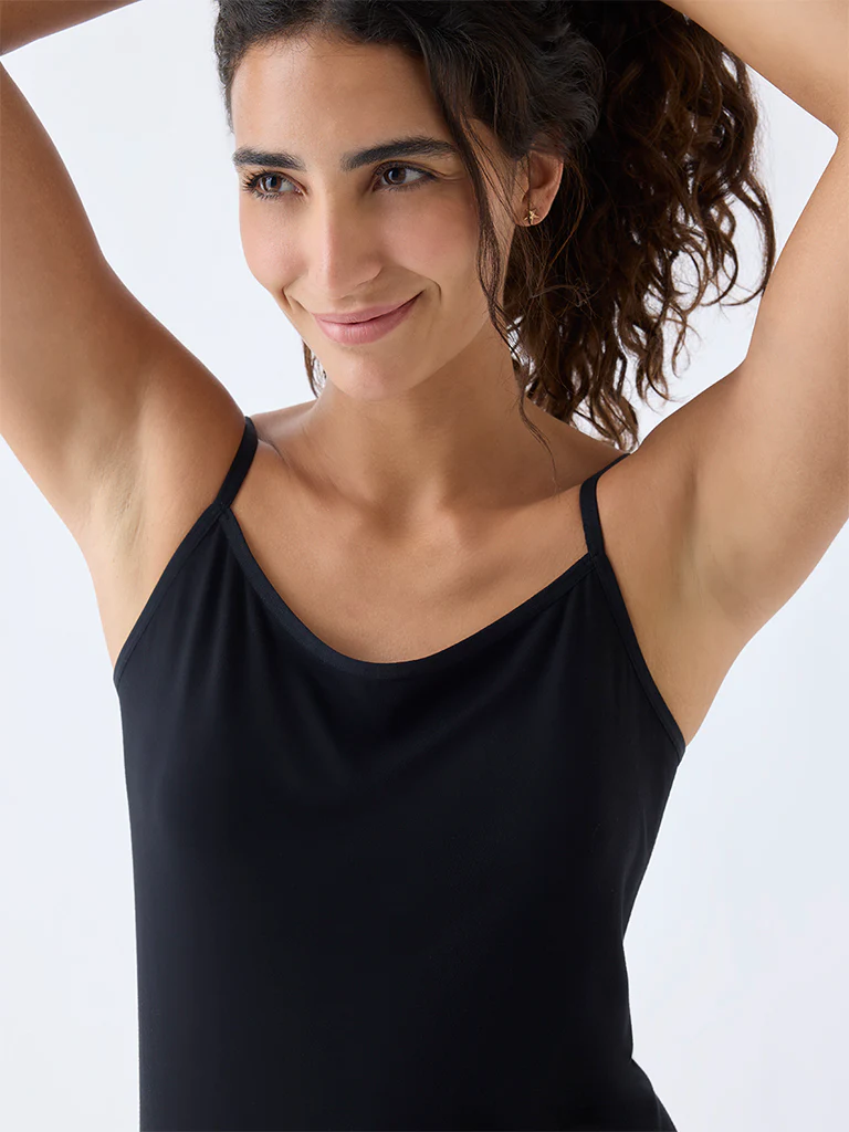 Wunderlove Black Seam-Free Camisole - Image 3
