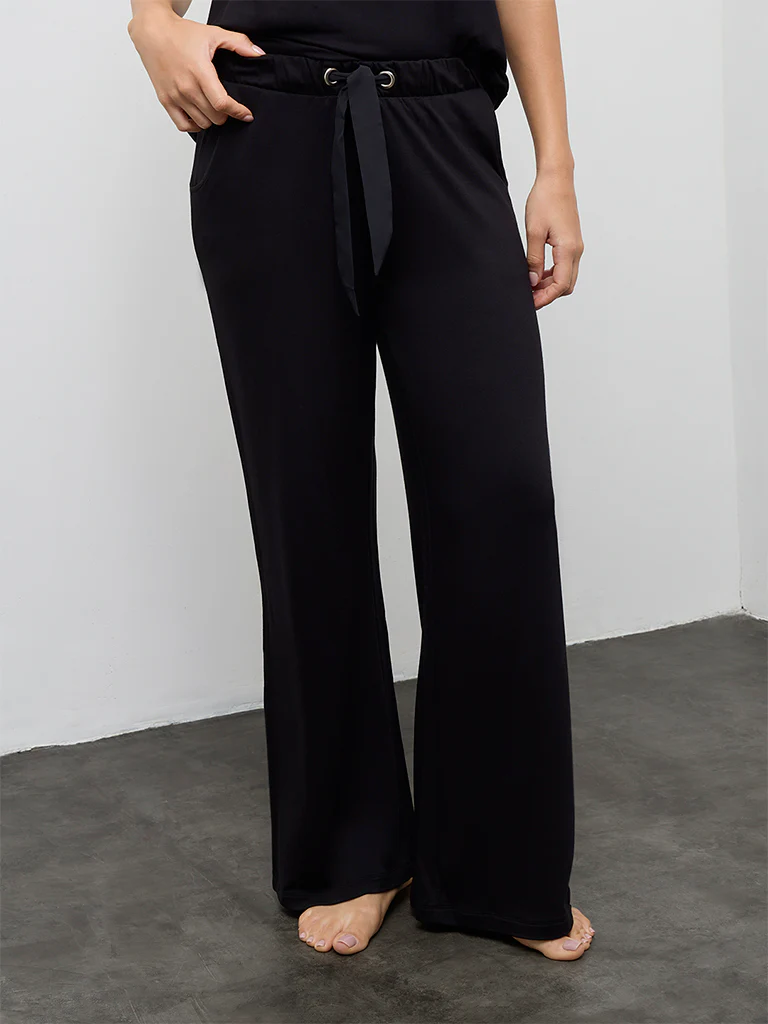 Wunderlove Black Solid High-Rise Pants - Image 2