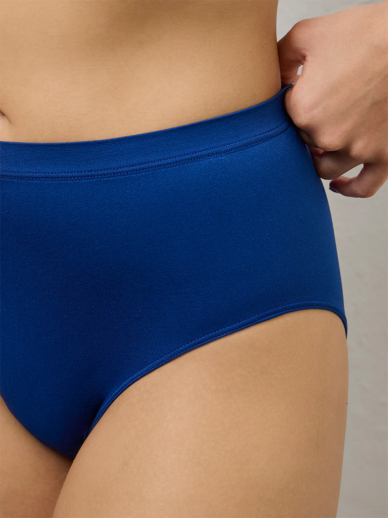 Wunderlove Blue Seamfree Full Briefs - Image 3