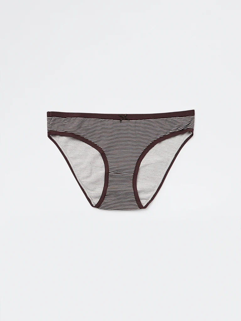 Wunderlove Brown Heart Printed Bikini Cotton-Blend Briefs - Pack of 3 - Image 4