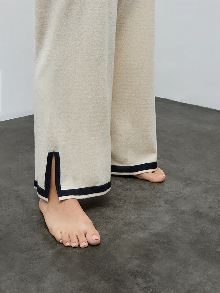 Wunderlove Off-White Contrast-Detailed High-Rise Pants - Image 3