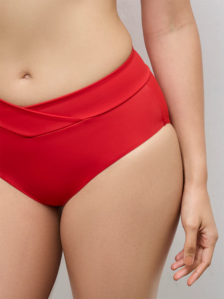 Wunderlove Red Criss-Cross Waist Briefs - Image 3