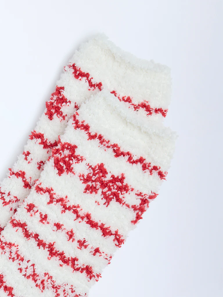 Wunderlove Red Printed Fuzzy Socks - Image 3