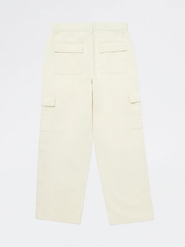 Y&F Kids Boys Off-White Mid-Rise Relaxed-Fit Jeans - Image 4