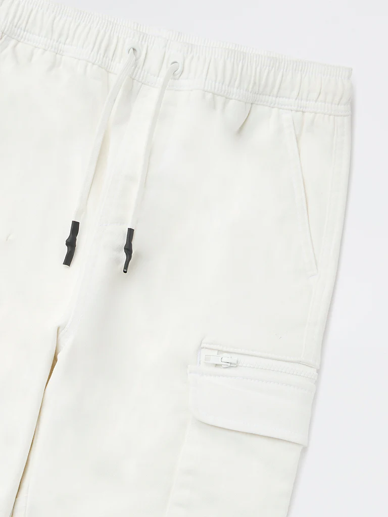 Y&F Kids Boys White Cargo-Style Mid-Rise Cotton-Blend Joggers - Image 4
