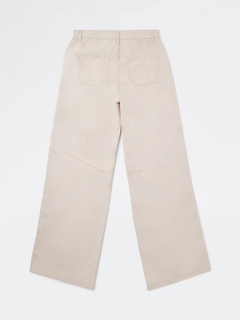 Y&F Kids Girls Beige Solid High-Rise Trousers - Image 3