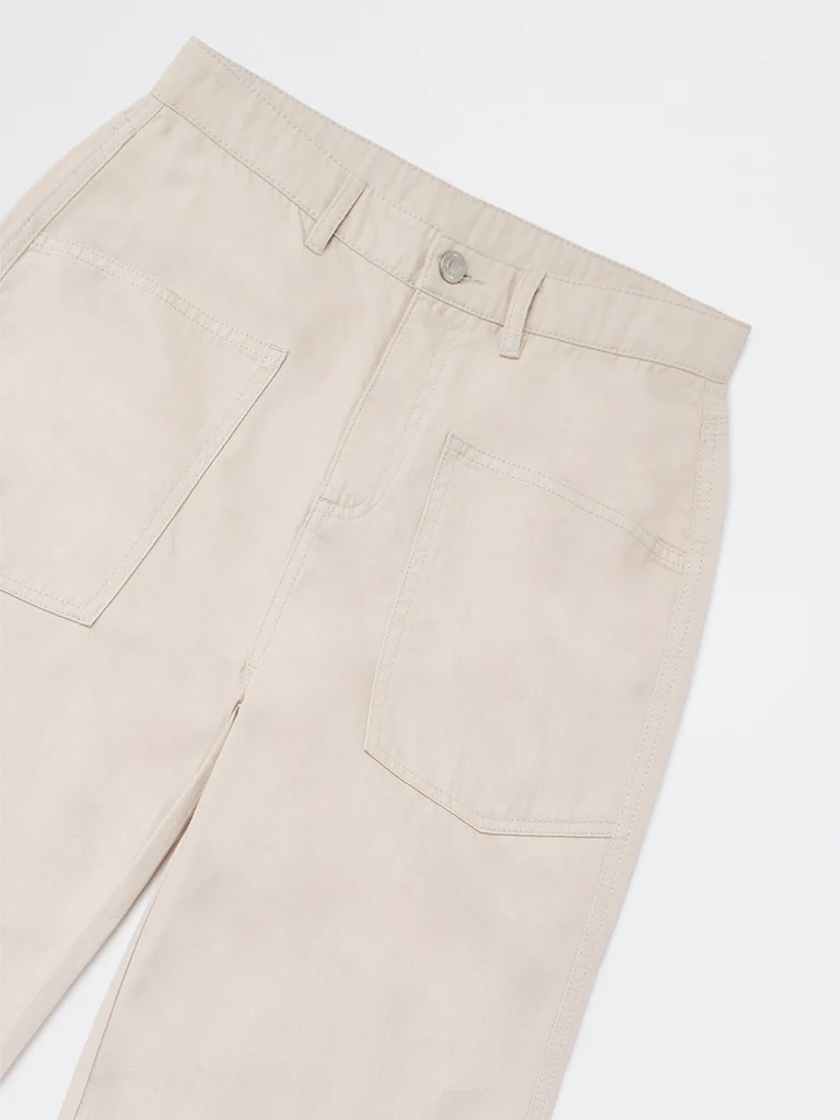 Y&F Kids Girls Beige Solid High-Rise Trousers - Image 4