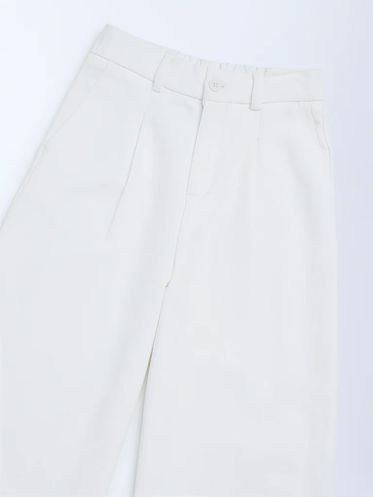 Y&F Kids Girls White Solid High-Rise Trousers - Image 5