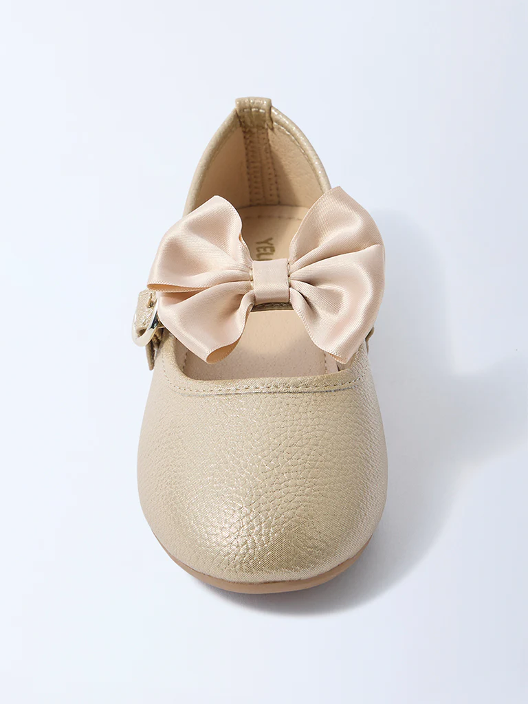 Yellow Gold Bow-Detailed Ballerina - Image 3